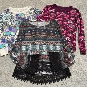 Girls Youth Long Sleeved Patterned Tops - small